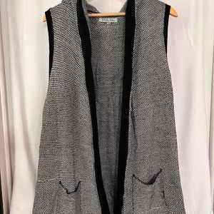 Olivia sky sleeveless cardigan with hood